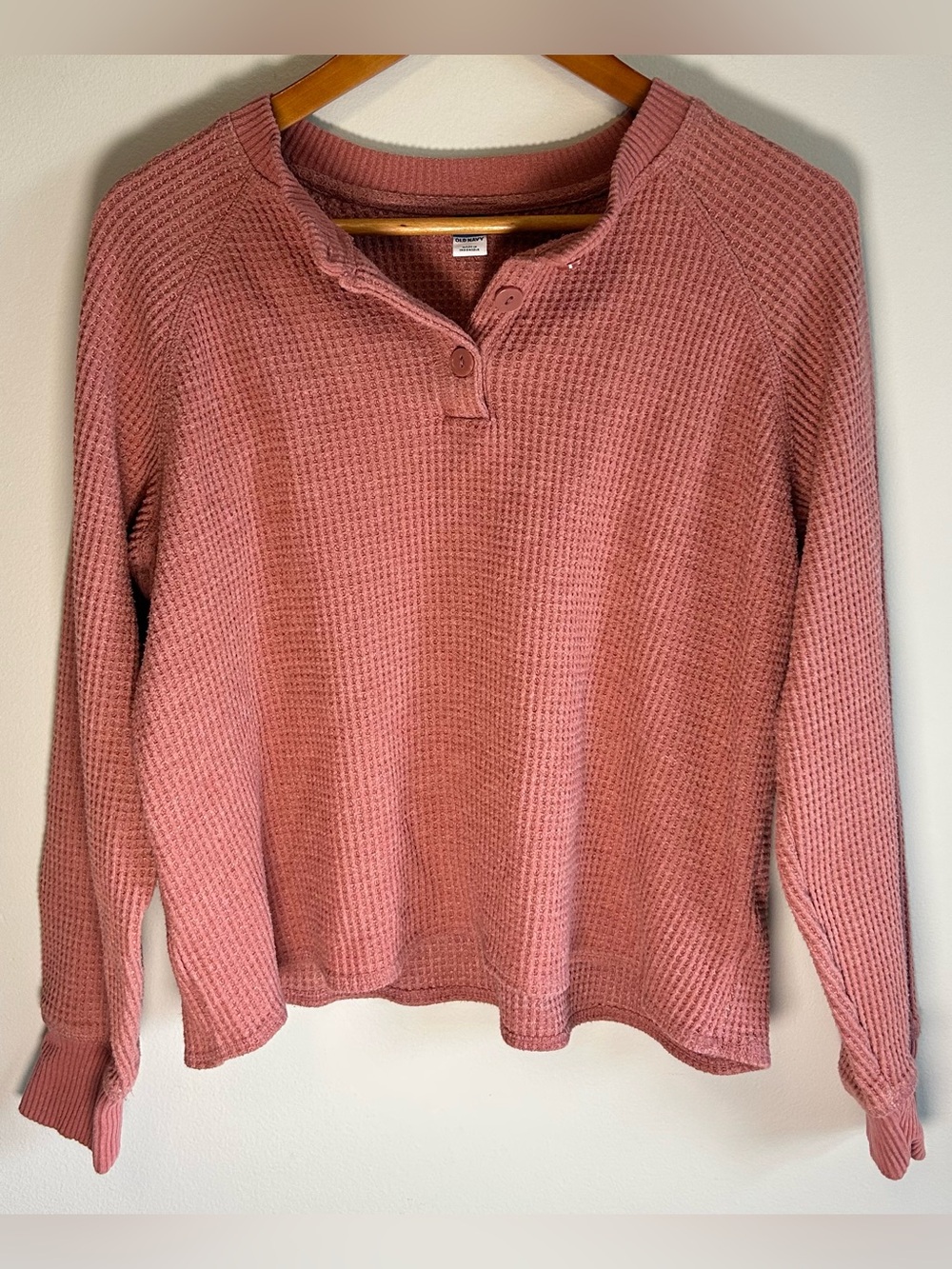 Old Navy Women's Cozy Waffle Henley T-Shirt Size M Pink Dusty Rose Rib Knit Crew